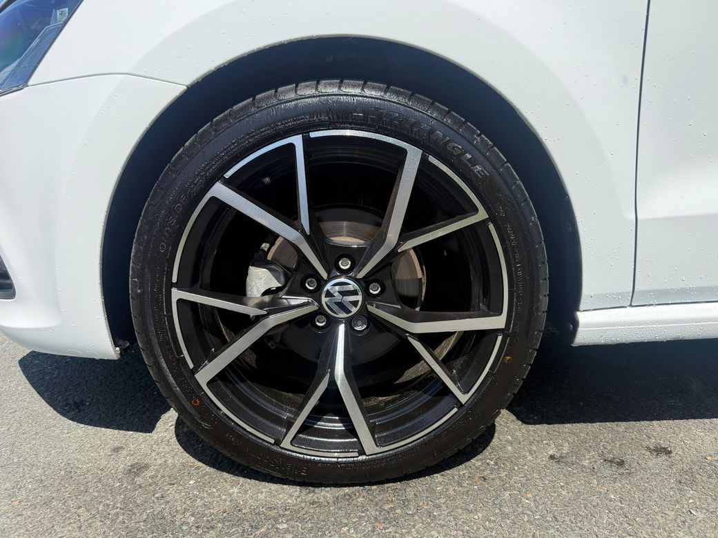2016 Volkswagen Polo