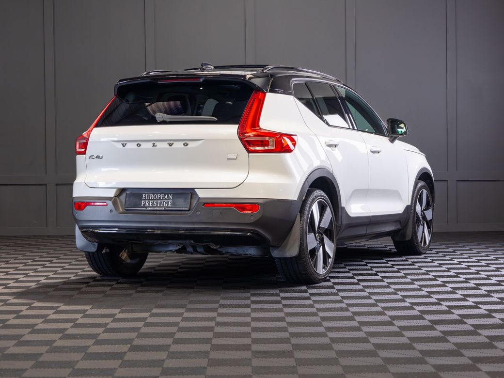 2022 Volvo XC40