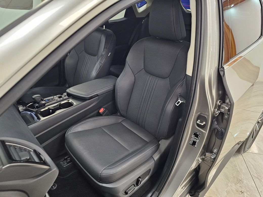 2024 Lexus NX 450H+