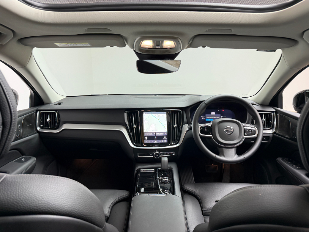 2025 Volvo V60