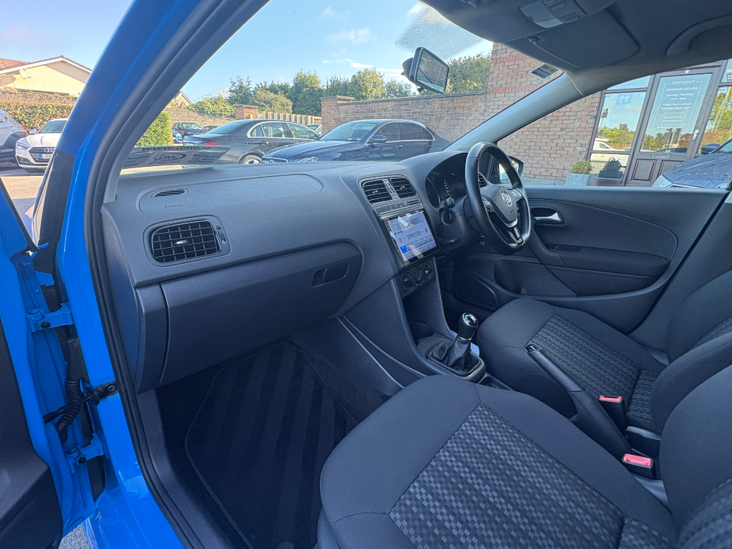 2017 Volkswagen Polo