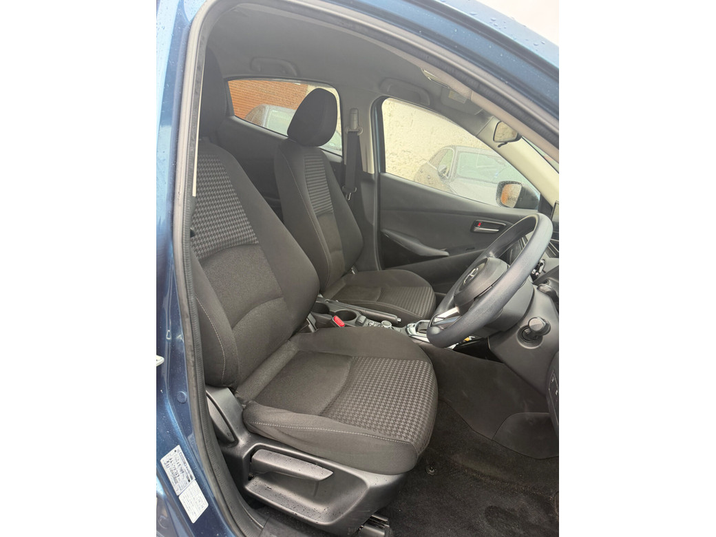 2017 Mazda Demio