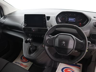 2023 Peugeot Partner
