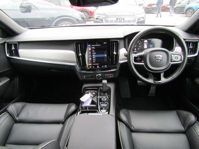 2021 Volvo S90