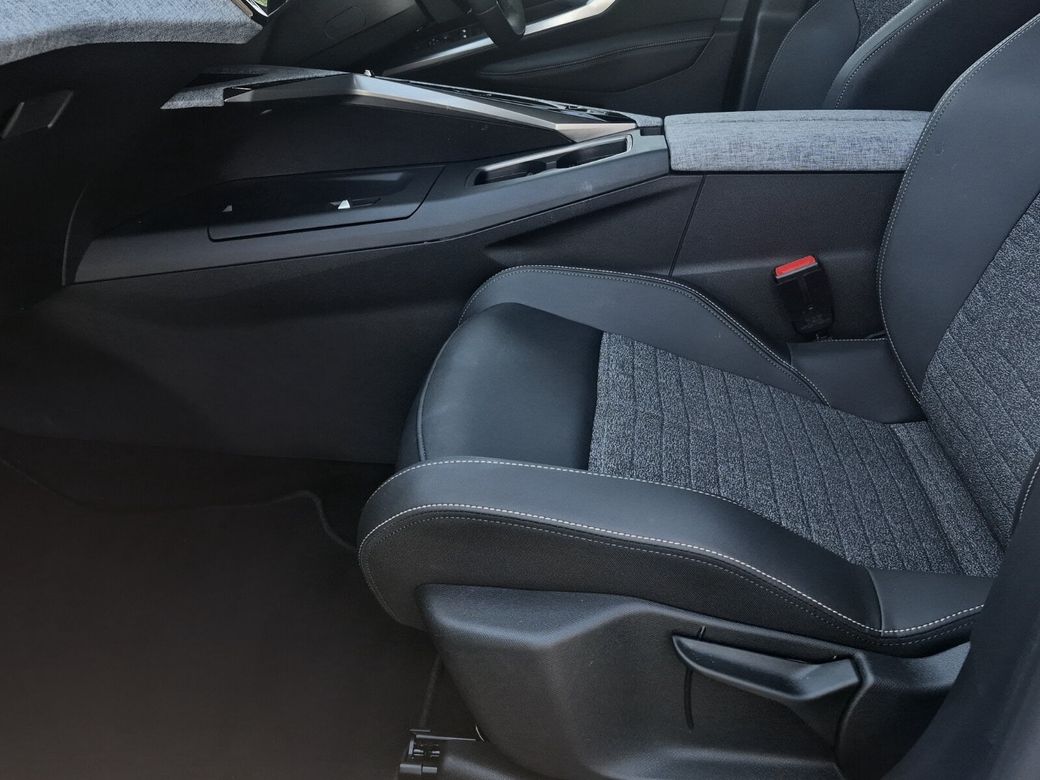 2025 Peugeot 3008