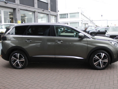 2019 Peugeot 5008