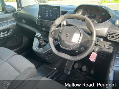 2024 Peugeot Partner