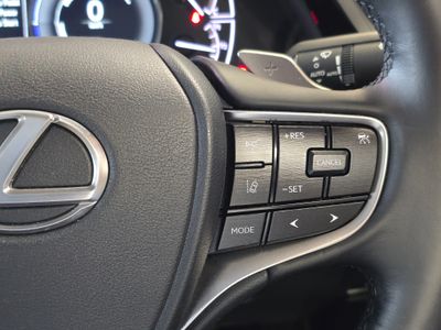 2025 Lexus ES 300h