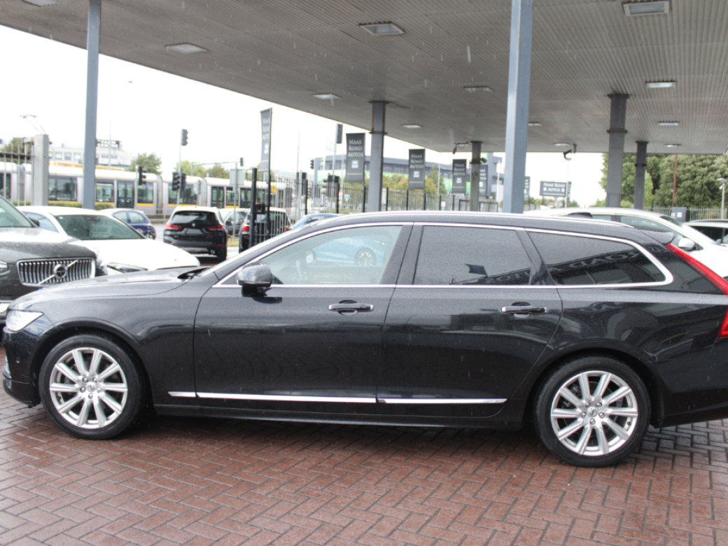 2020 Volvo V90
