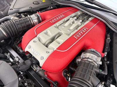 2020 Ferrari 812 GTS