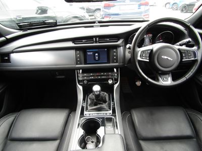 2017 Jaguar XF