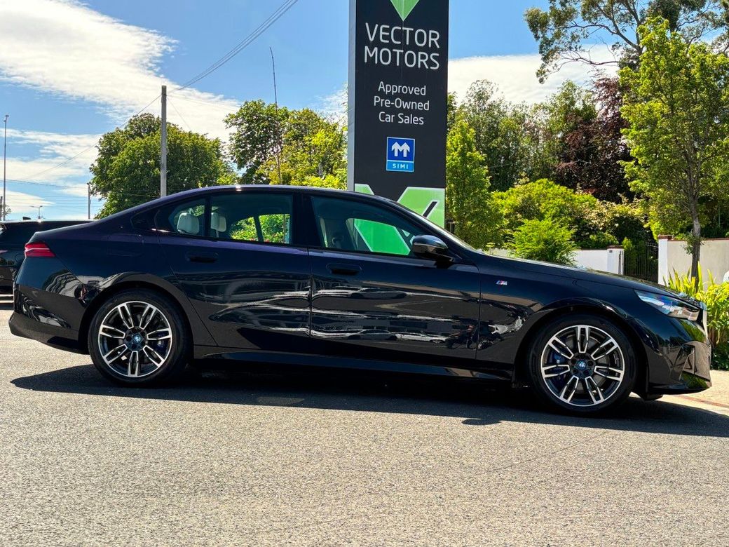 2024 BMW i5
