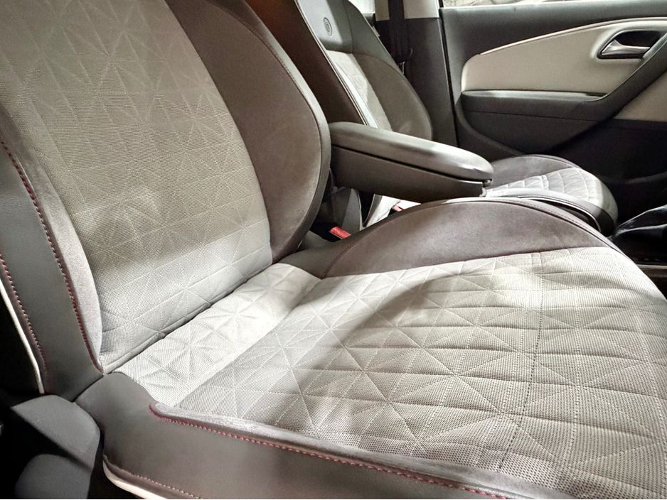 2017 Volkswagen Polo