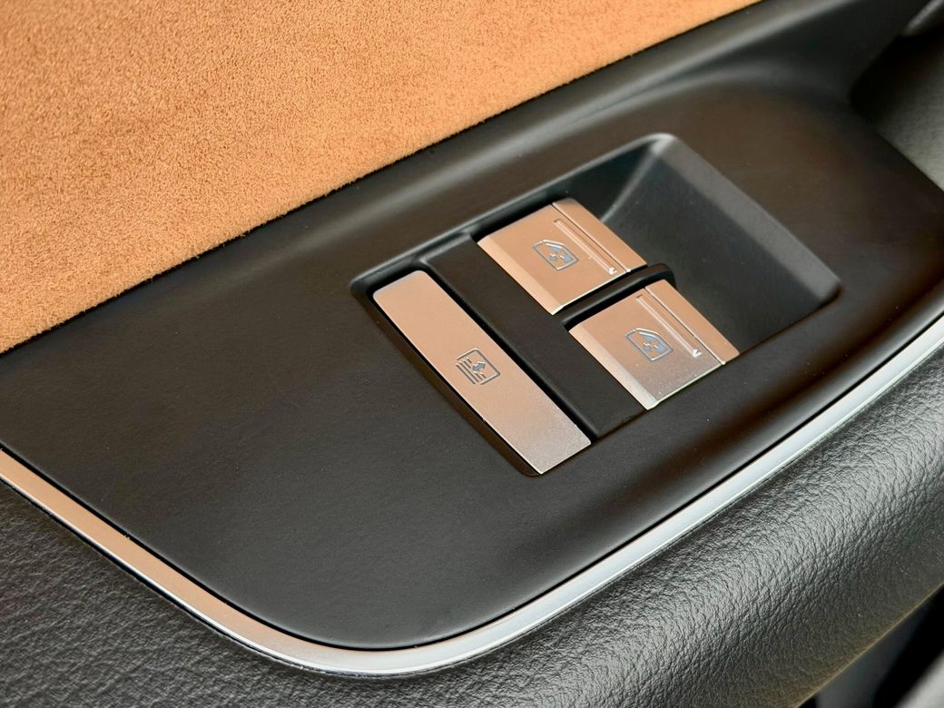 2024 Audi A8