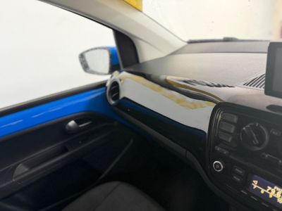 2015 Volkswagen up!