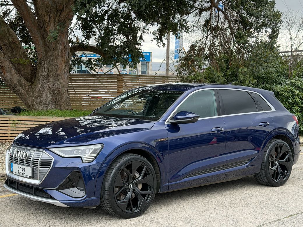 2022 Audi e-tron