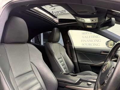 2018 Lexus IS 300h