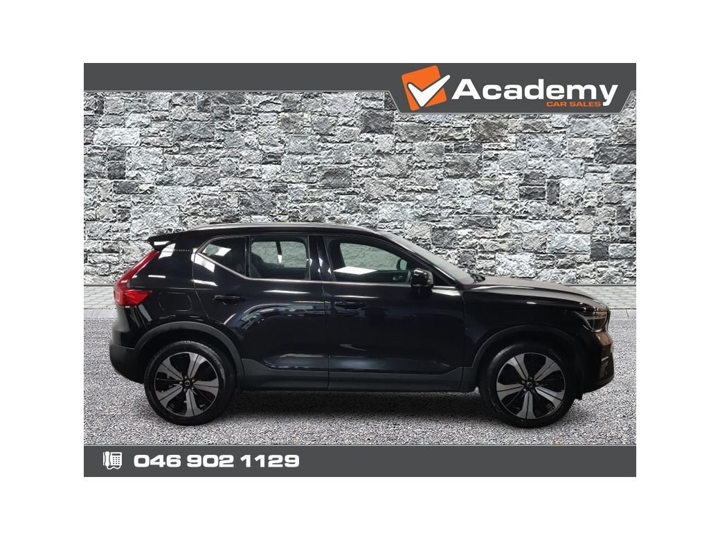 2023 Volvo XC40