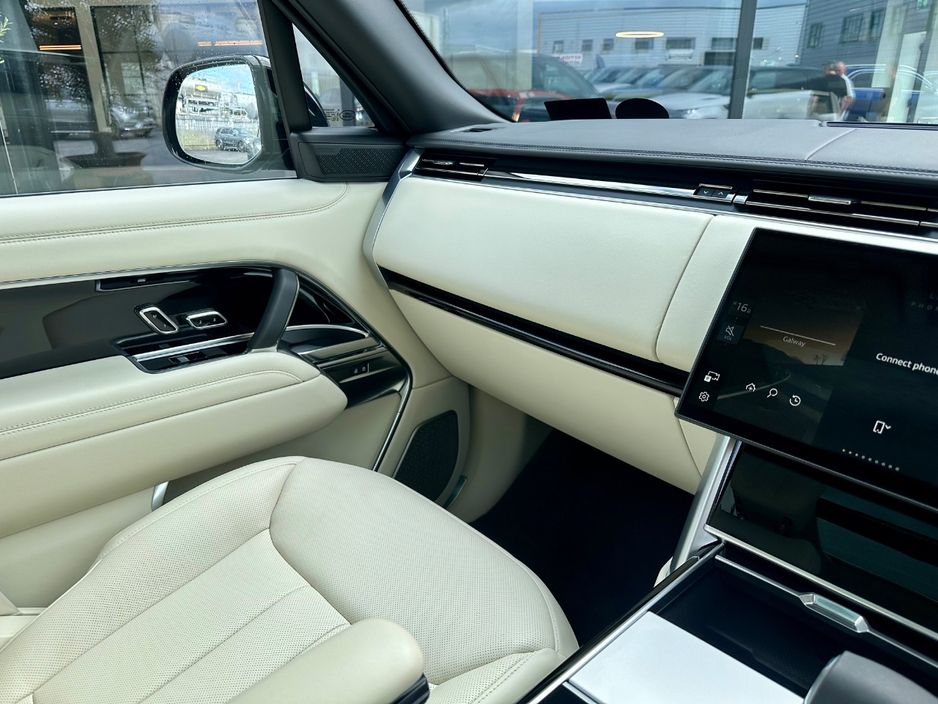 2026 Land Rover Range Rover