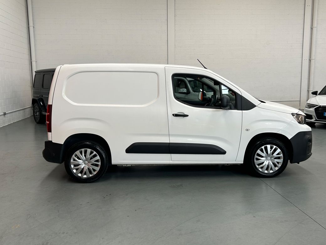 2020 Peugeot Partner