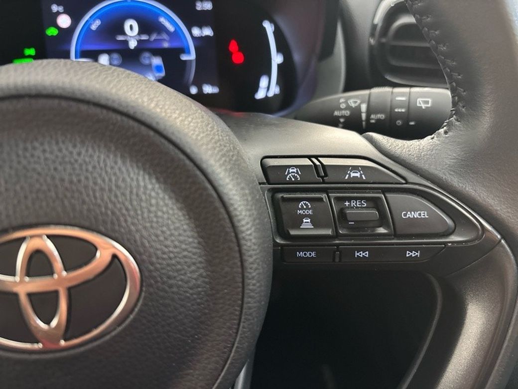 2025 Toyota Yaris Cross