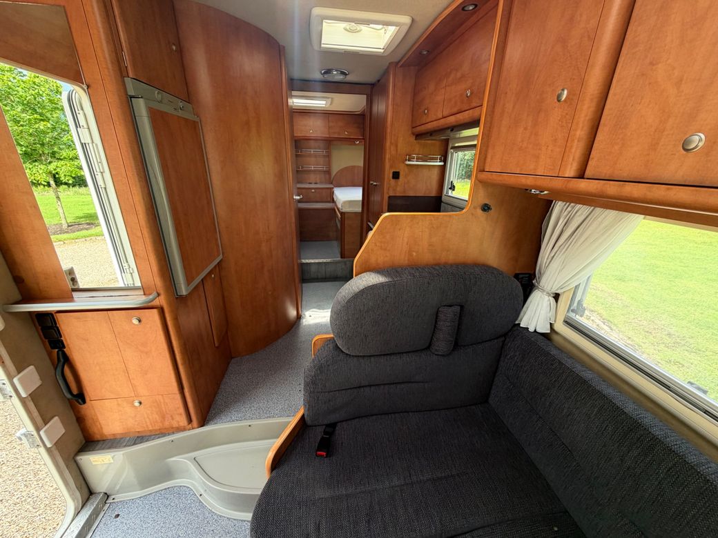 2004 CARTHAGO  M-LINER 52 R.H.D AUTO 