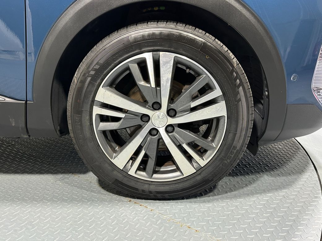 2021 Peugeot 5008