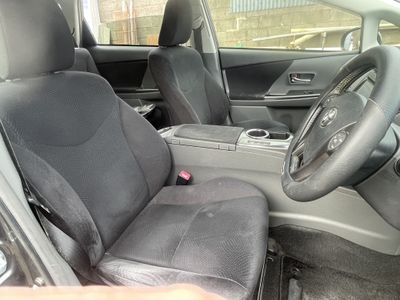 2014 Toyota Prius Alpha
