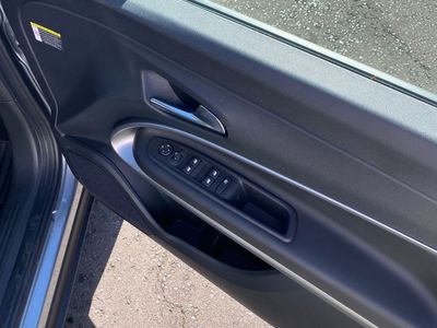 2025 Jeep Avenger