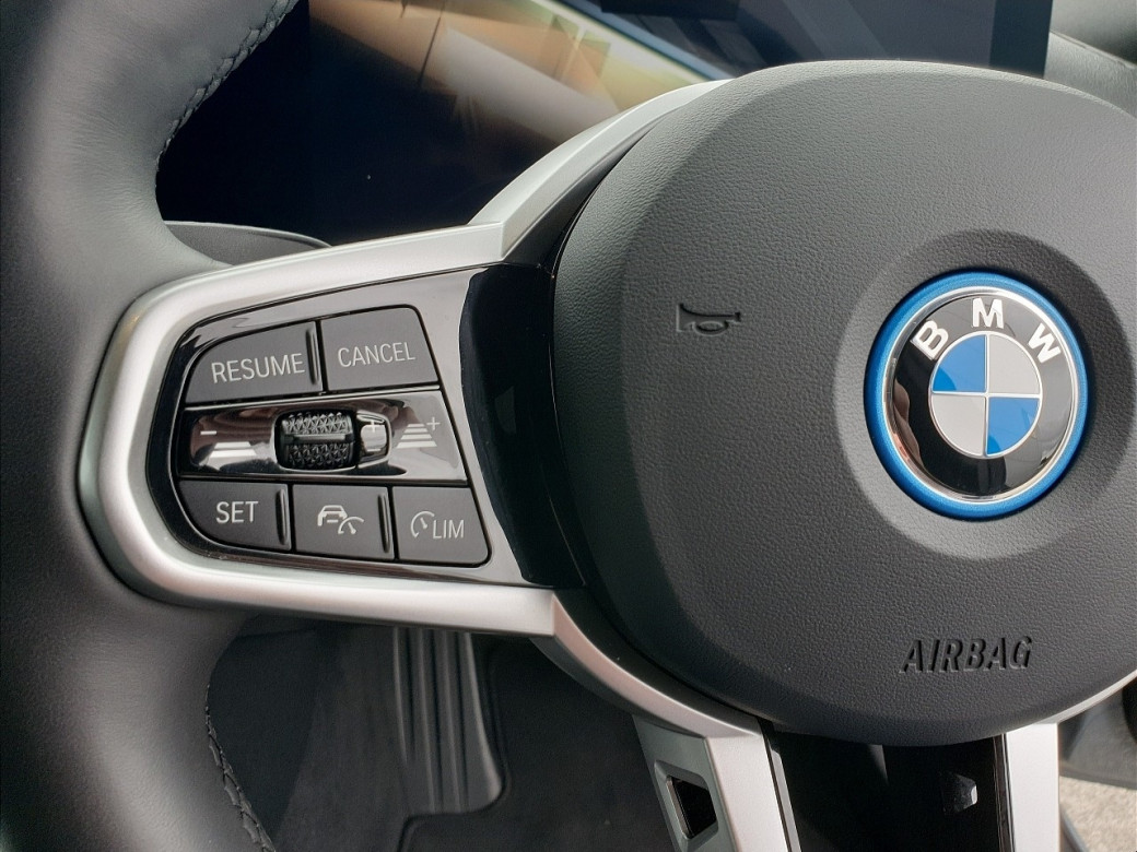 2025 BMW i4