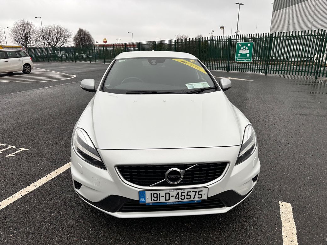 2019 Volvo V40