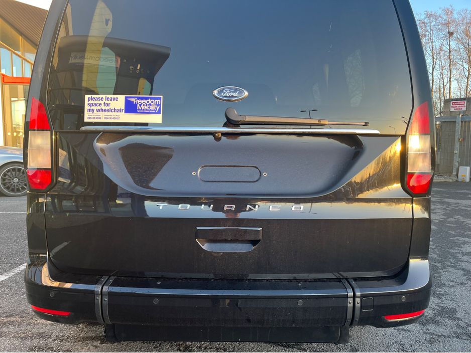 2026 Ford Tourneo Connect