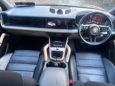 2023 Porsche Cayenne