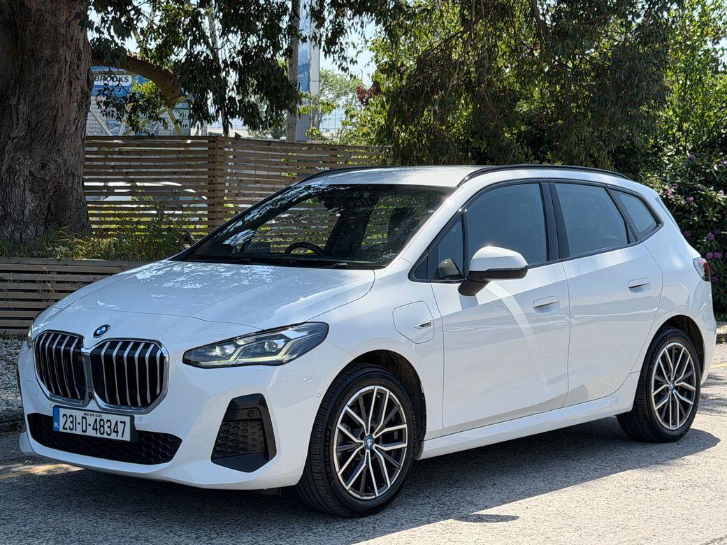 2023 BMW 225