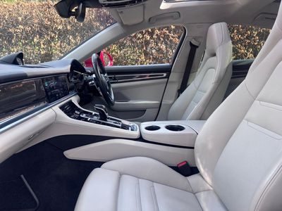 2019 Porsche Panamera
