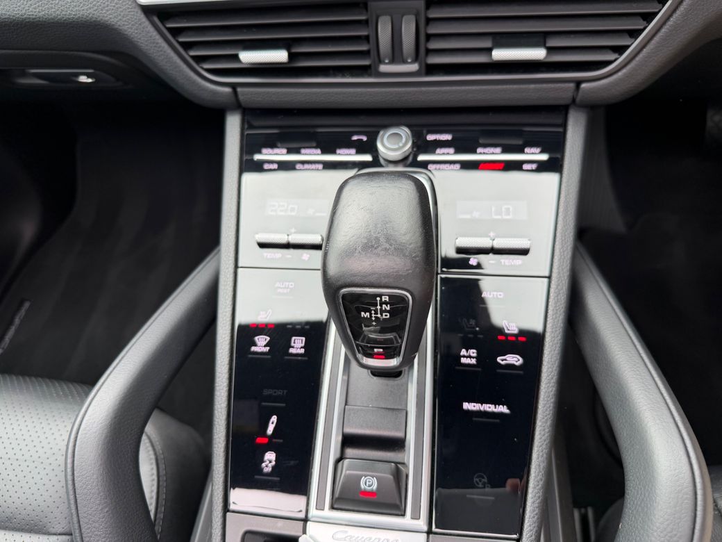 2023 Porsche Cayenne