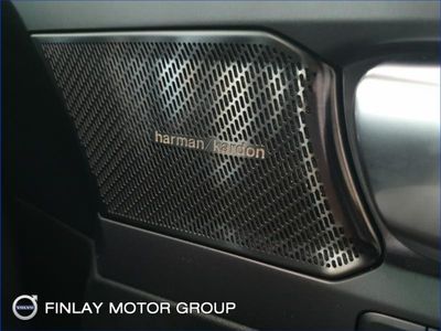 2025 Volvo Ex40