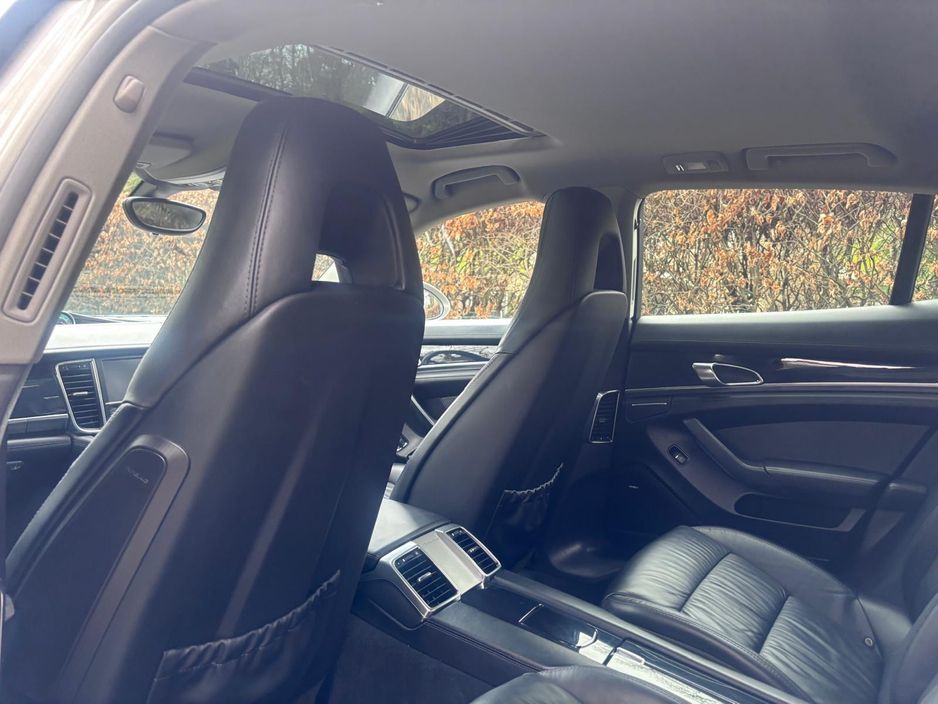 2012 Porsche Panamera