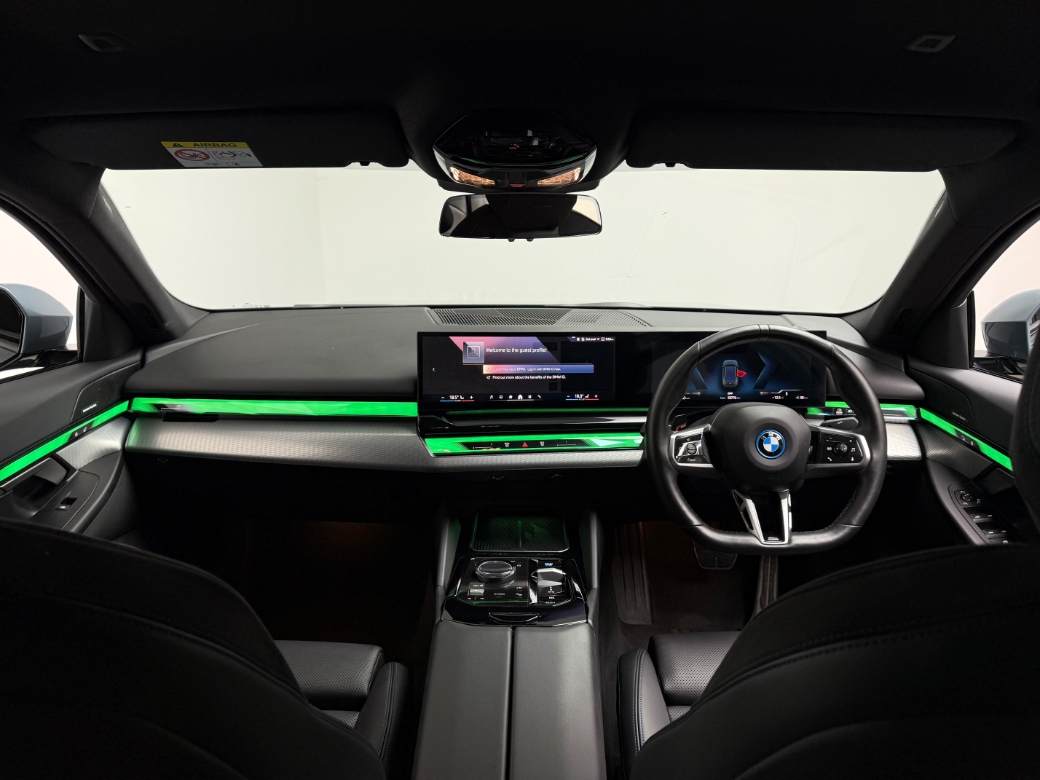 2024 BMW i5