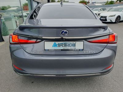 2020 Lexus ES 300h