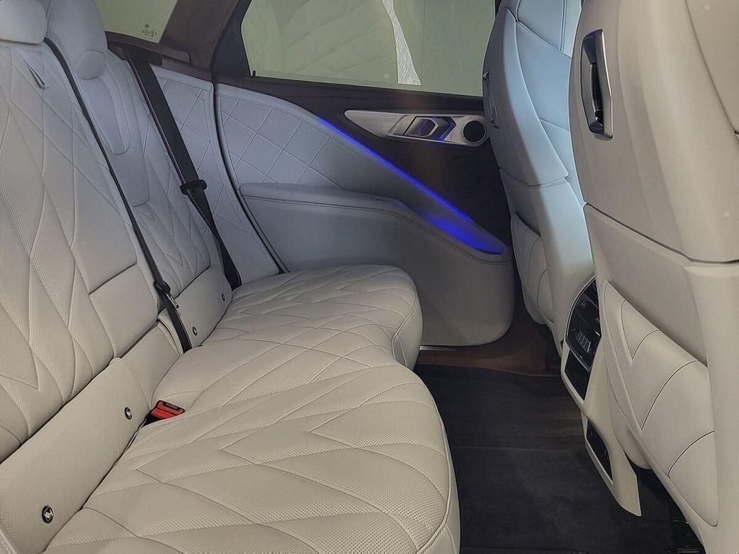 2024 BMW XM