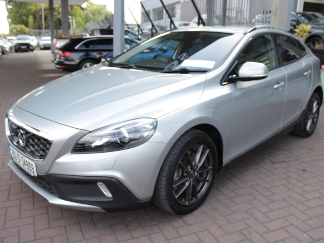 2015 Volvo V40