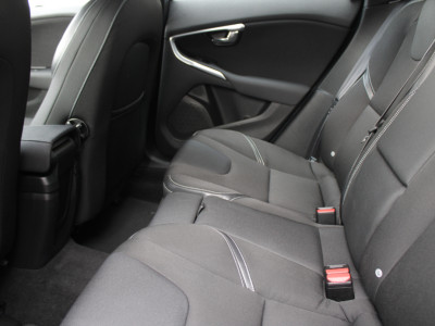 2018 Volvo V40