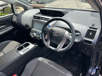 2016 Toyota Prius Alpha