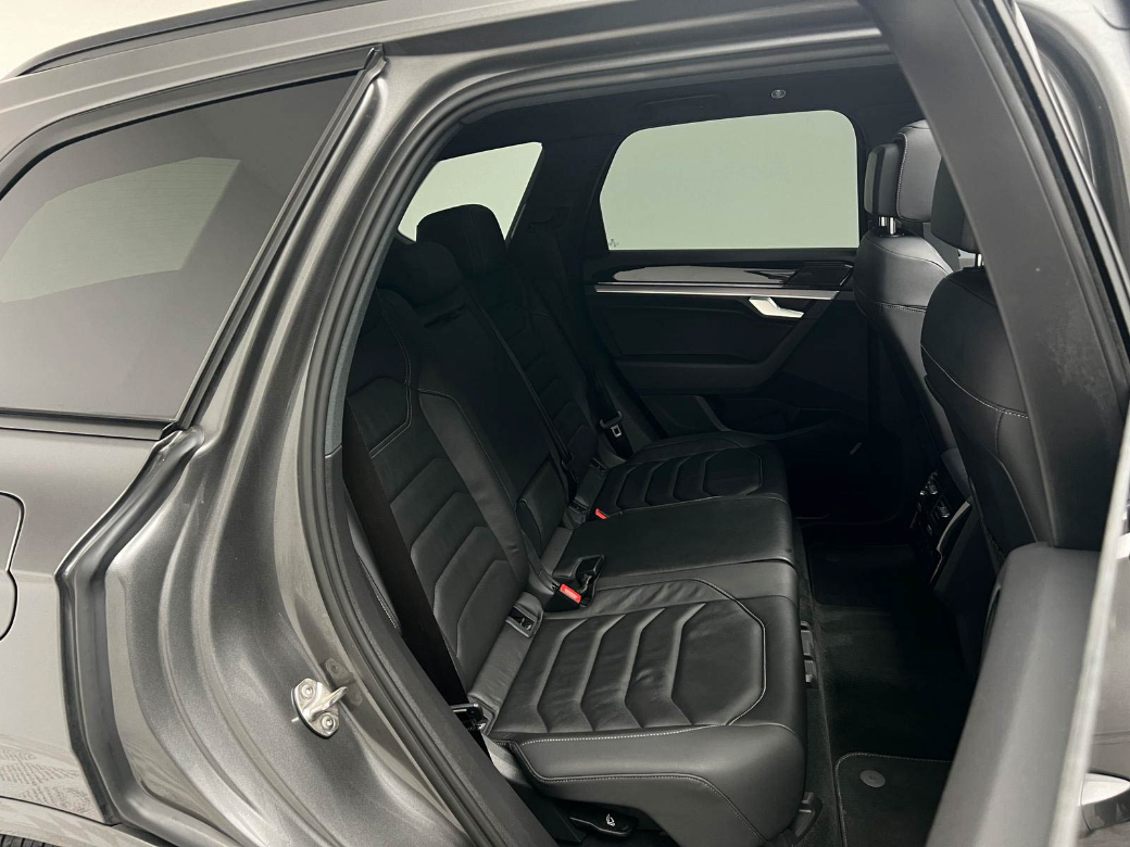 2020 Volkswagen Touareg