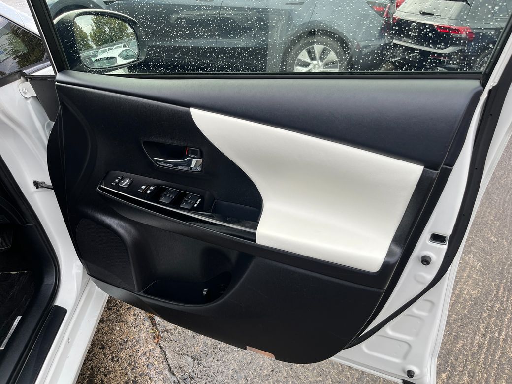 2017 Toyota Prius+
