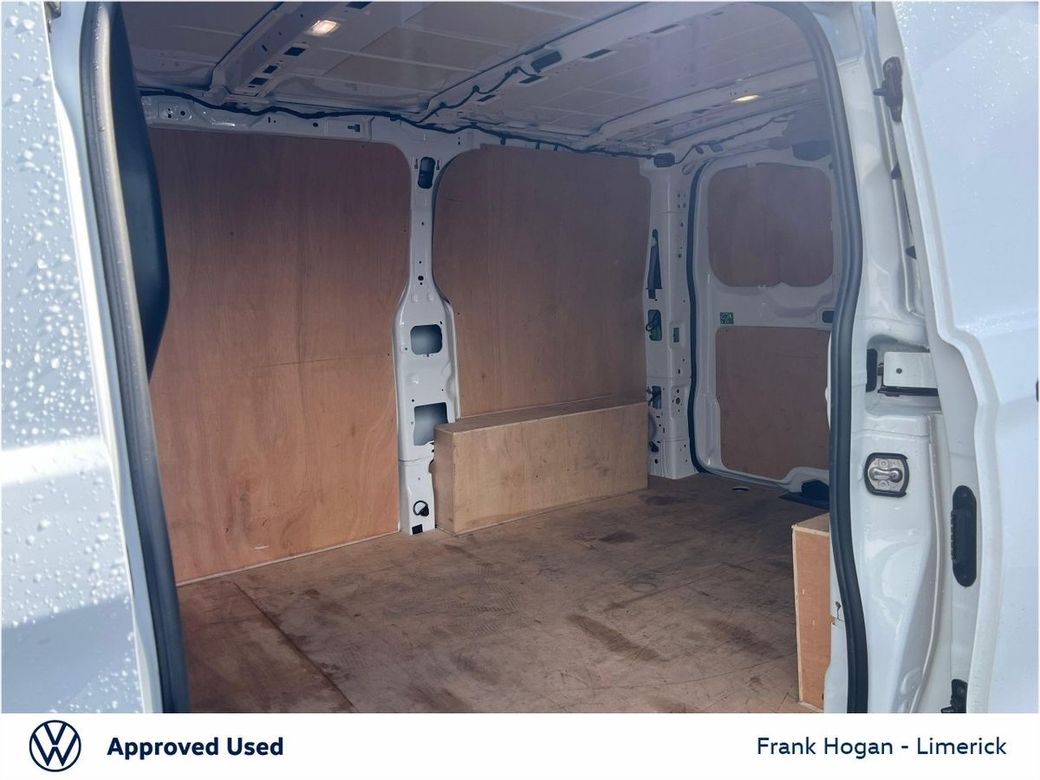 2025 Volkswagen Transporter