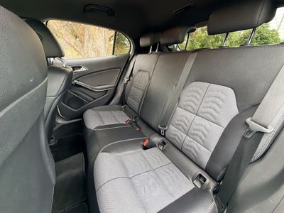 2017 Mercedes-Benz GLA 180