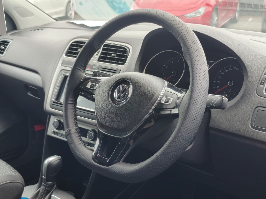 2017 Volkswagen Polo