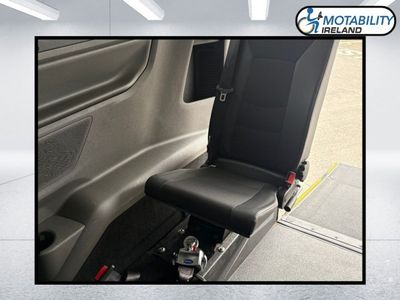 2020 Ford Tourneo